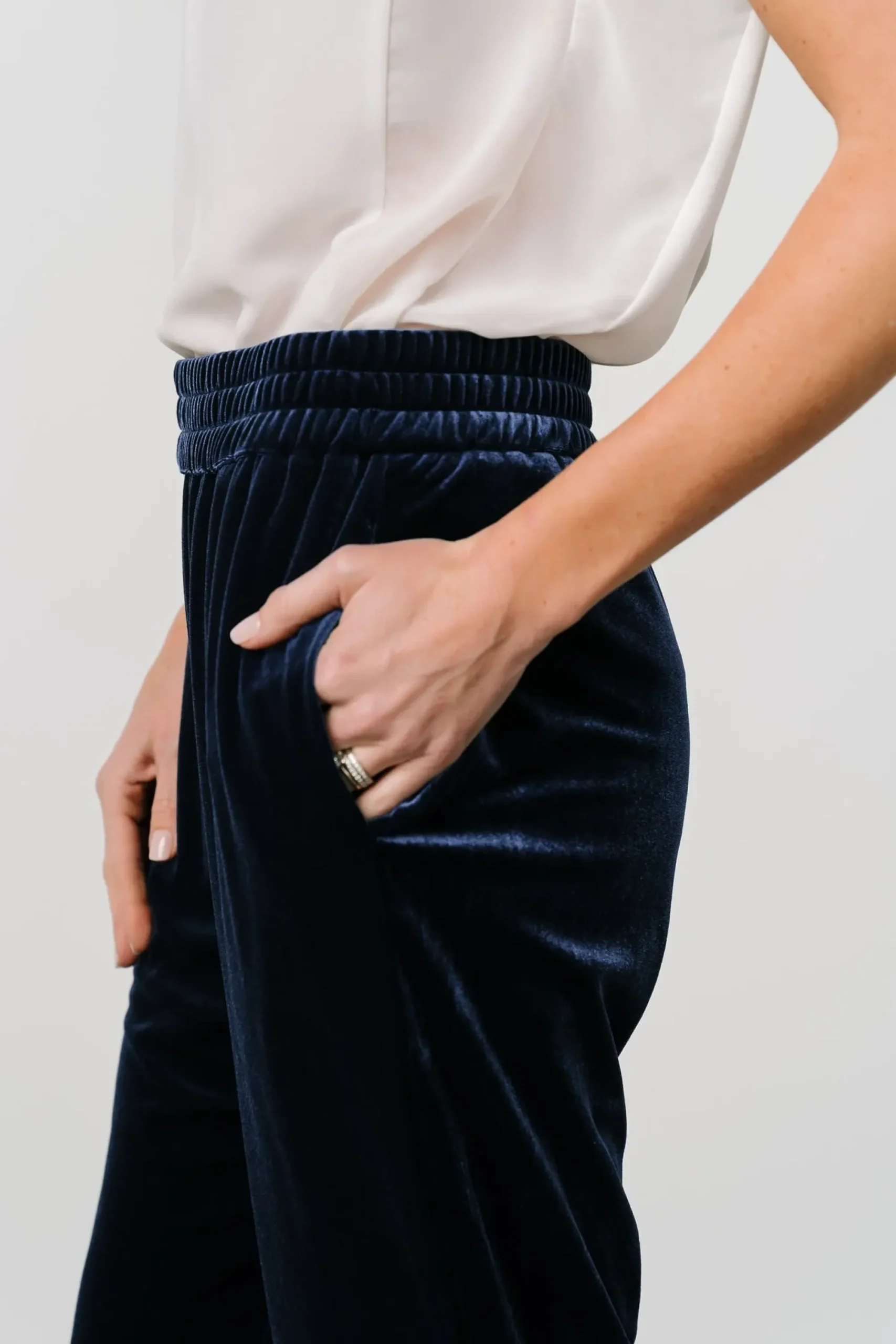 Fashion Baltic Born Archie Velvet Jogger Pants | Peacock