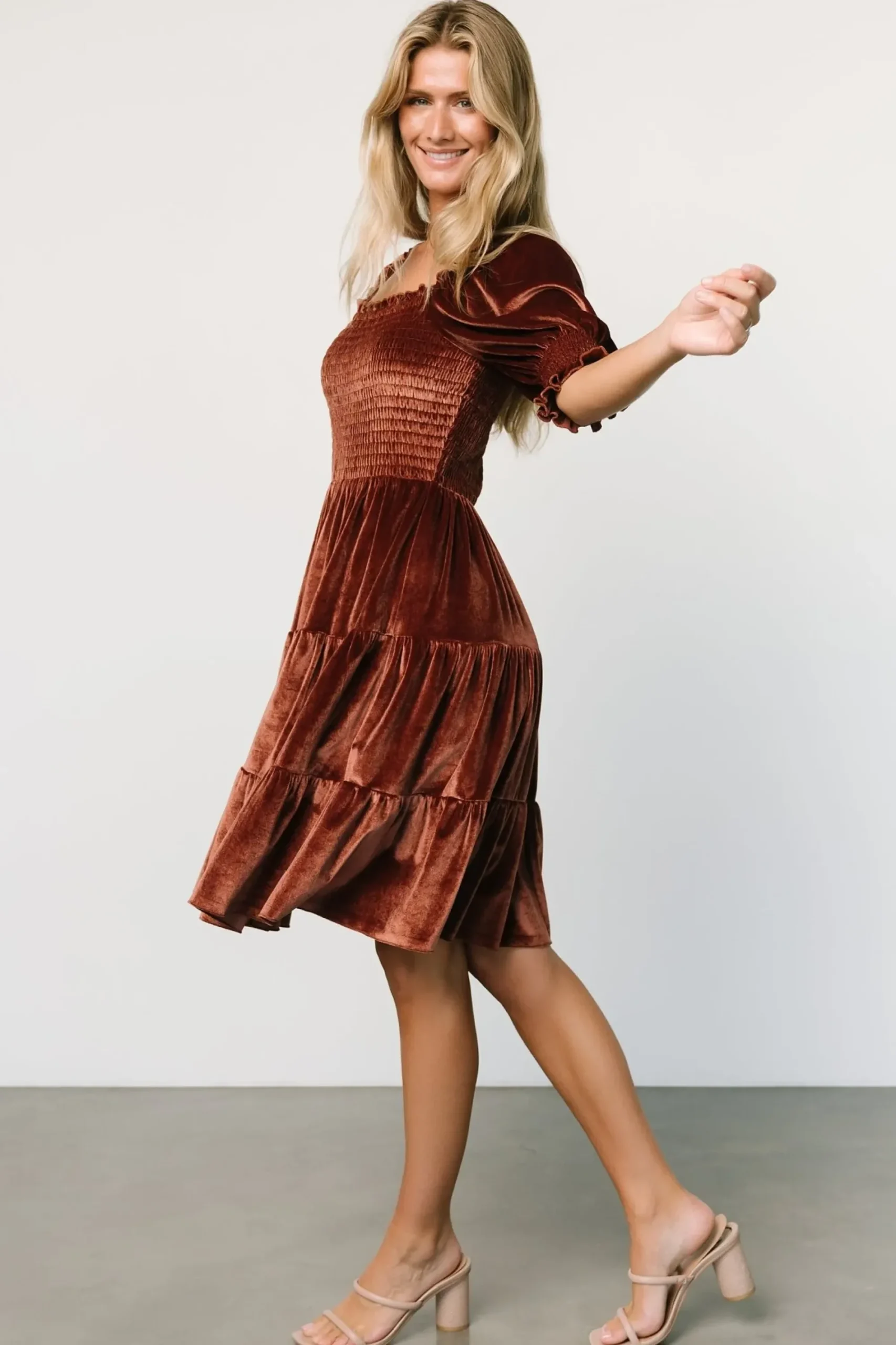 Fashion Baltic Born Bliss Smocked Velvet Short Dress | Desert Rose