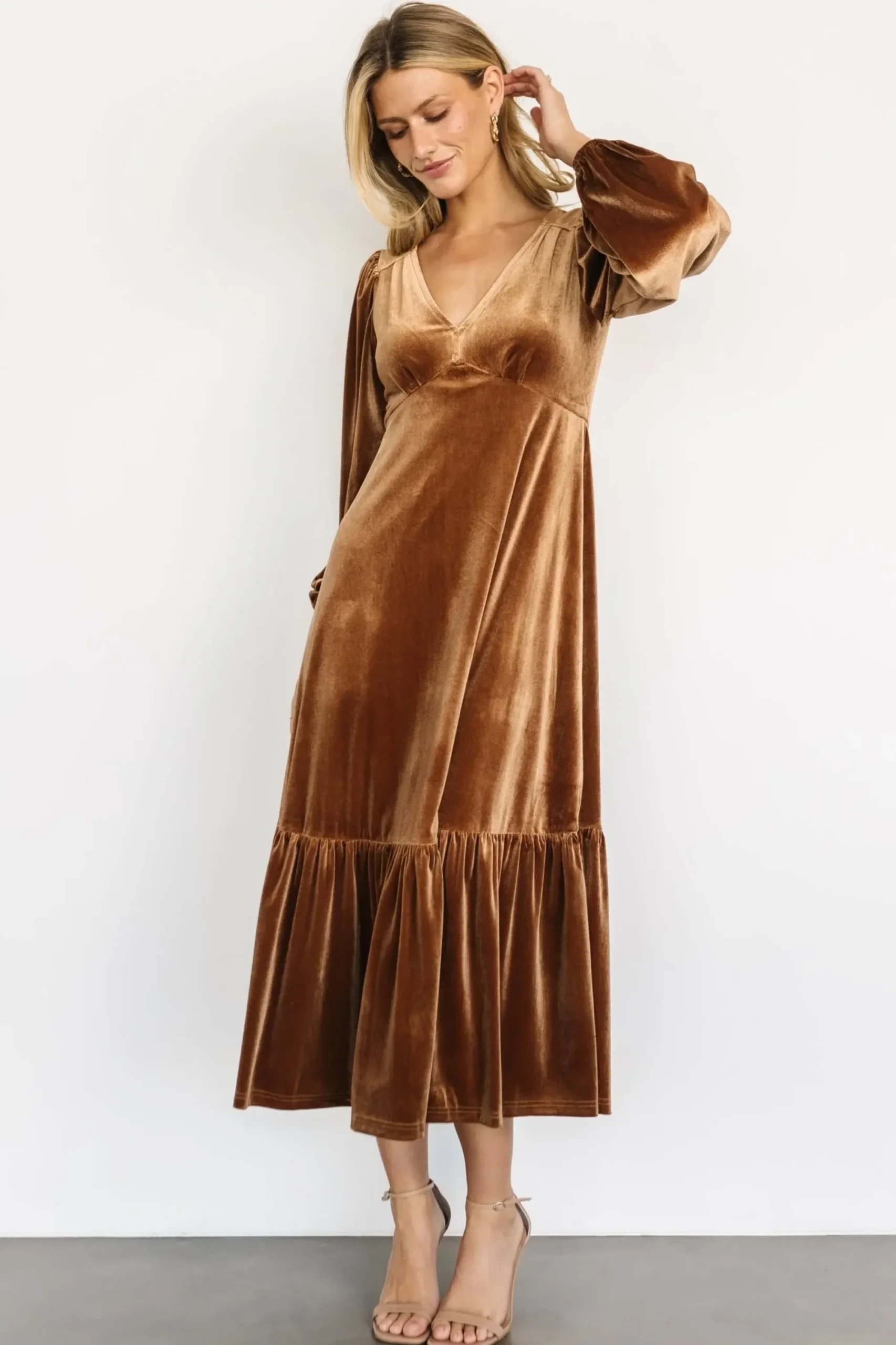 Discount Baltic Born Erika Velvet Maxi Dress | Caramel