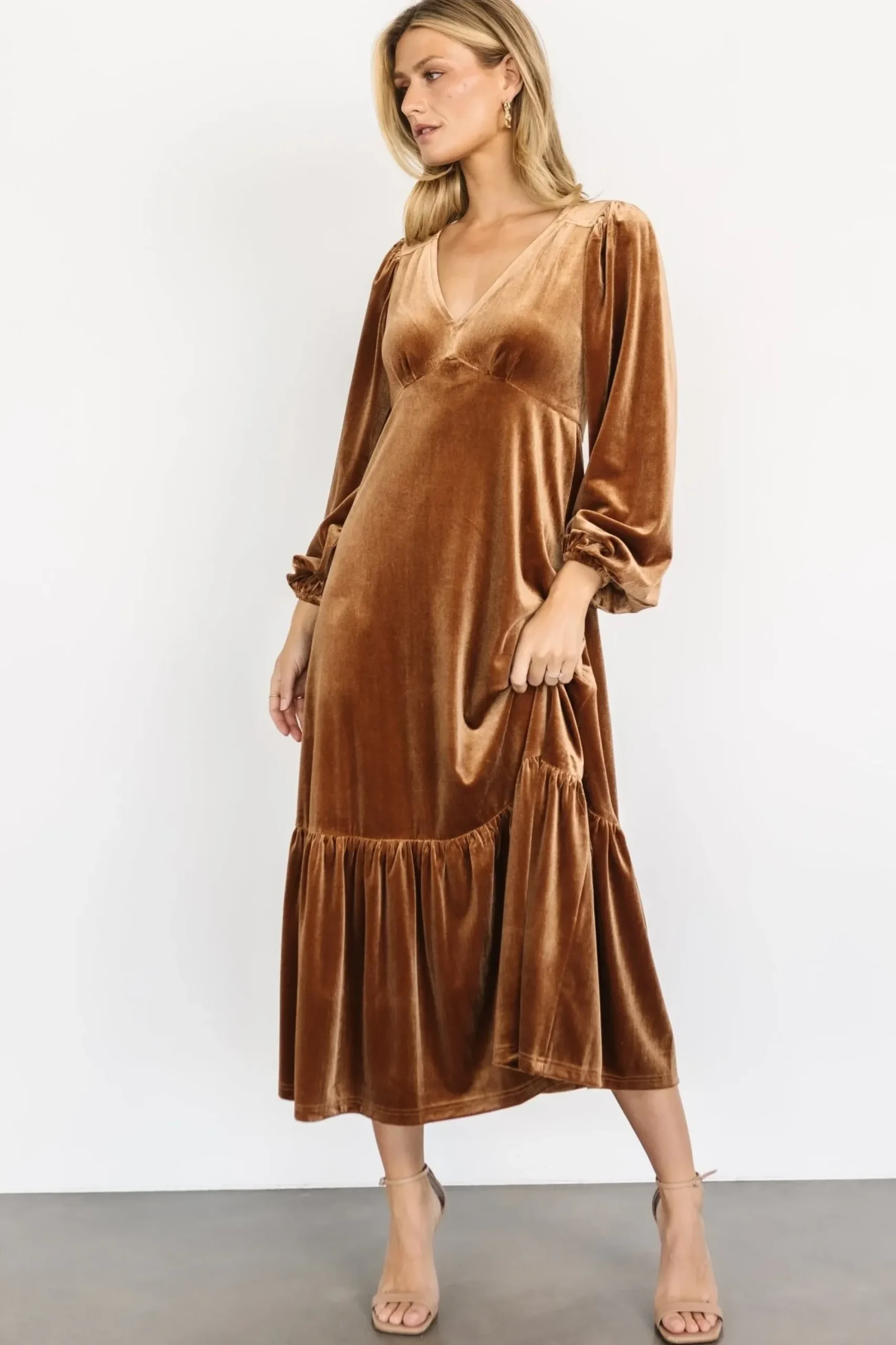 Discount Baltic Born Erika Velvet Maxi Dress | Caramel