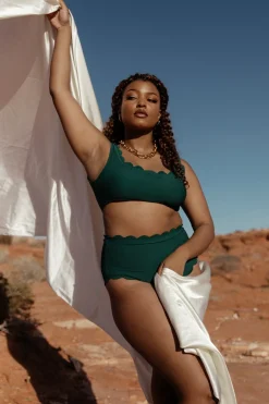 Outlet Baltic Born Honolulu Scalloped Bikini Top | Green