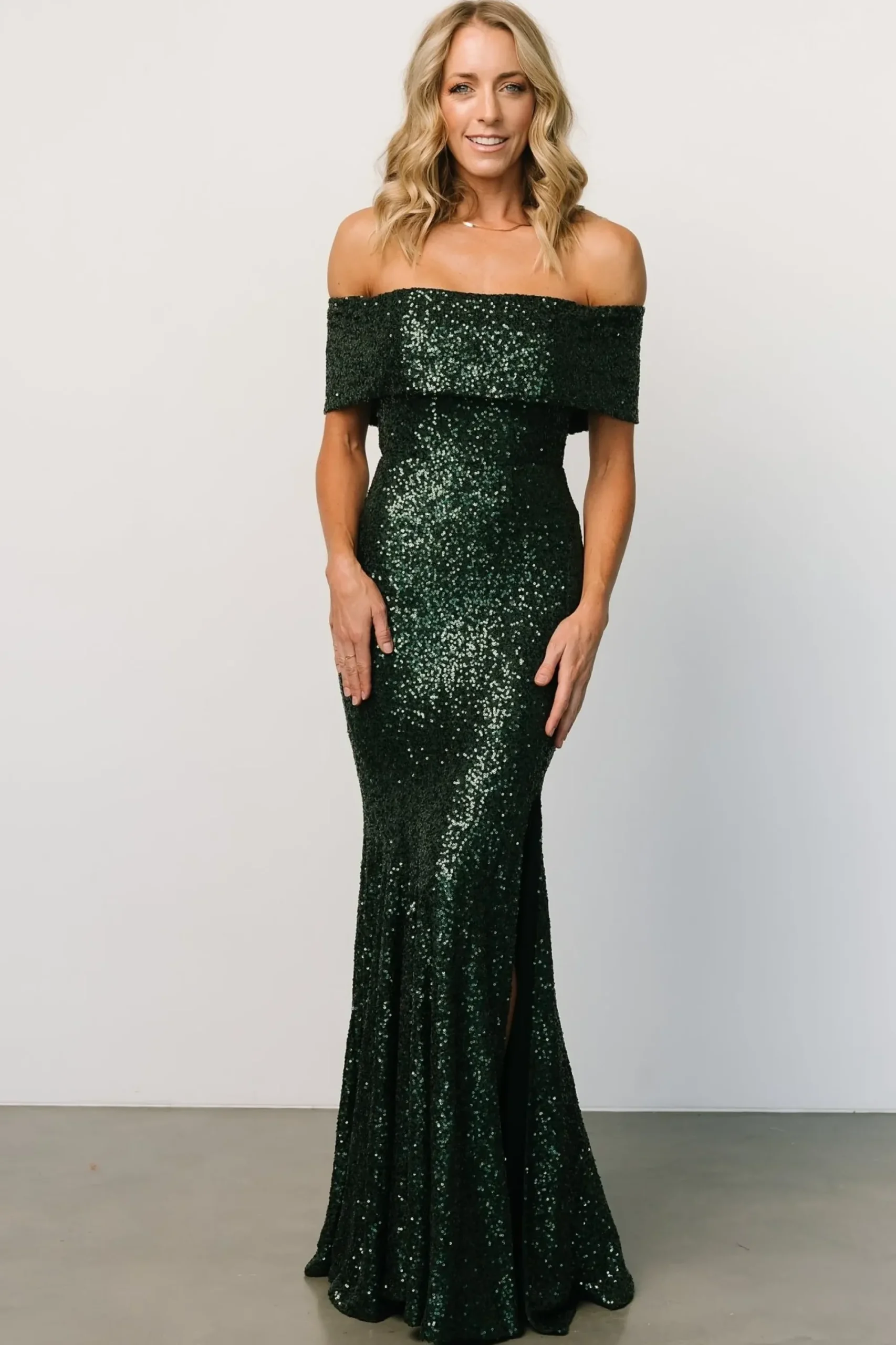 Outlet Baltic Born Yvonne Off Shoulder Sequin Gown | Green